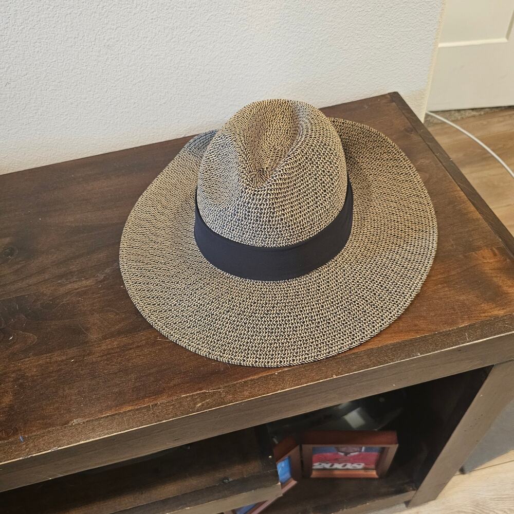 NWOT Sun N Sand Women's Straw Hat with Back Bow